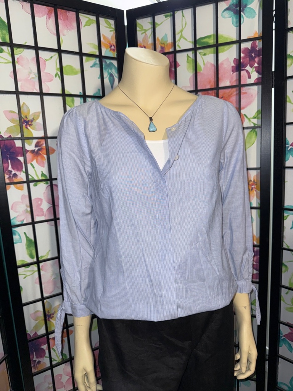 Sanctuary Light Blue Button-Front Tie-Cuff Blouse